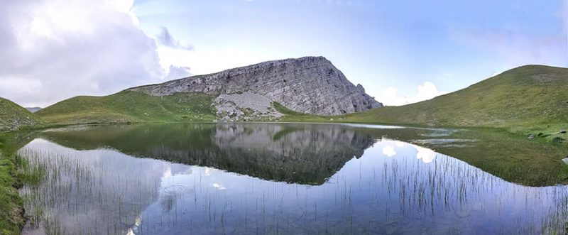 Dragon lake Tymfi Papigko - Η Δρακόλιμνη της Τύμφης